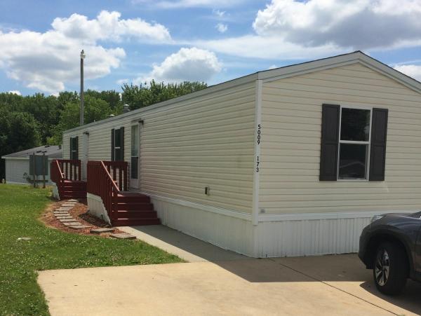 2013 Clayton Homes Inc Mobile Home For Sale