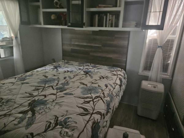 1985 1BR/1BA Mobile Home