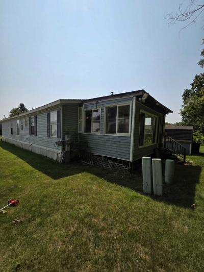 Photo 2 of 13 of home located at 61 Buckrhorn Wixom, MI 48393