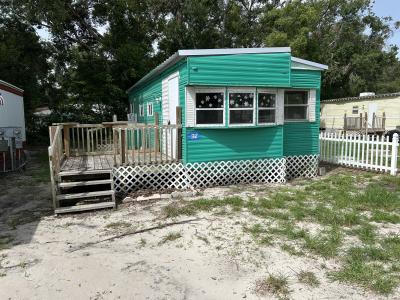 Photo 2 of 8 of home located at 38621 Fir Ave., Site 32 Zephyrhills, FL 33542