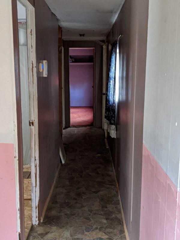 Photo 2 of 2 of home located at 1300 Walnut St Neosho Falls, KS 66758