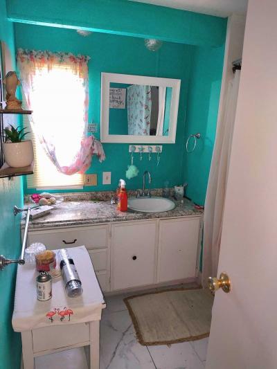 Photo 5 of 8 of home located at 370 53rd Ave N Saint Petersburg, FL 33709