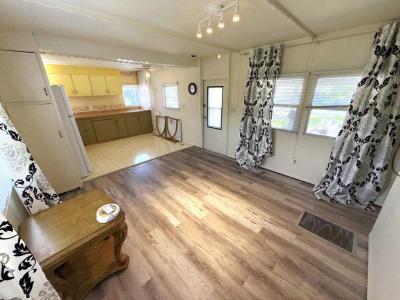 Mobile Home at 7400 46th Ave N Saint Petersburg, FL 33709