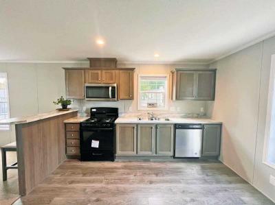 Mobile Home at 98 Westwoods Amherst, OH 44001