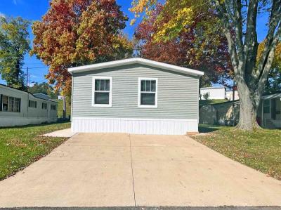 Photo 2 of 29 of home located at 201 Westwoods Amherst, OH 44001
