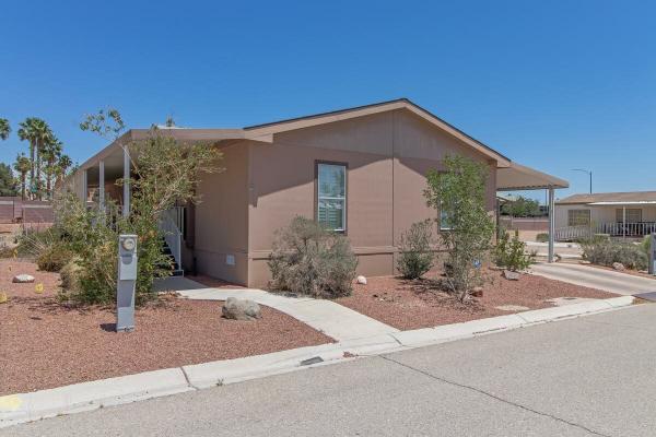 2001 Schult Homes Mobile Home For Sale