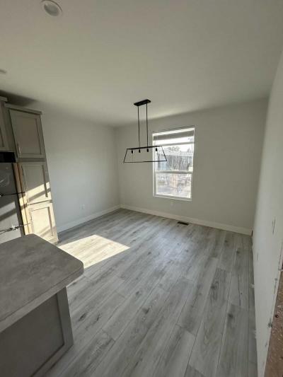 Photo 5 of 20 of home located at 17333 Valley Blvd. #41E Fontana, CA 92335