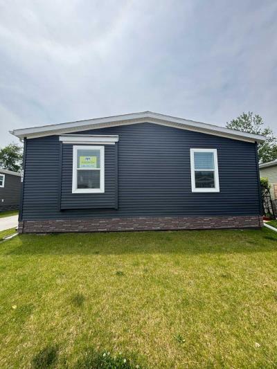Photo 5 of 18 of home located at 5181 Millstone Lane Milford, MI 48380