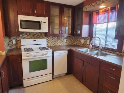 Photo 2 of 23 of home located at 1050 E. Broadway Ave., Lot 70 Apache Junction, AZ 85119
