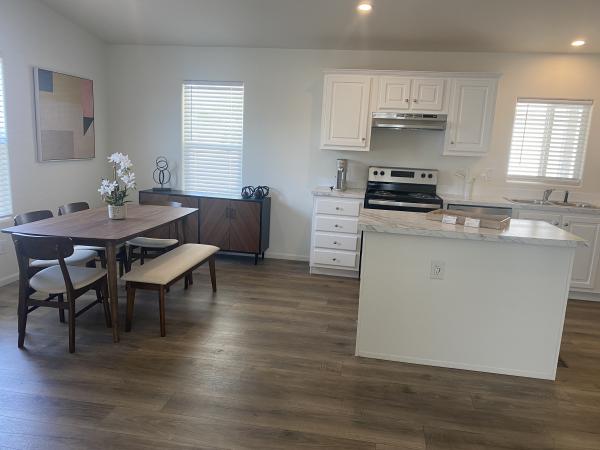 2025 Champion SRE2844PC Mobile Home