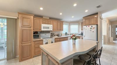 Photo 5 of 18 of home located at 908 Trevino Dr Lady Lake, FL 32159