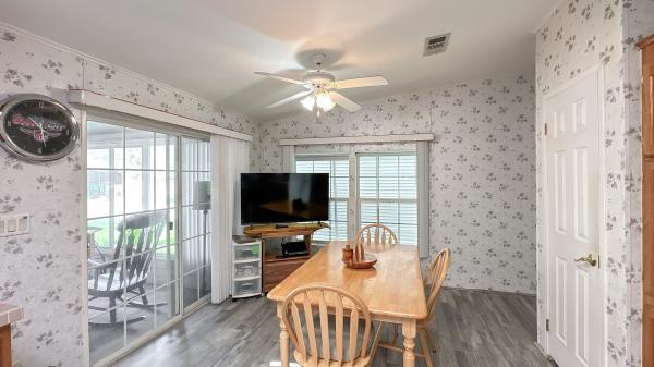 2000 SKYLINE Mobile Home