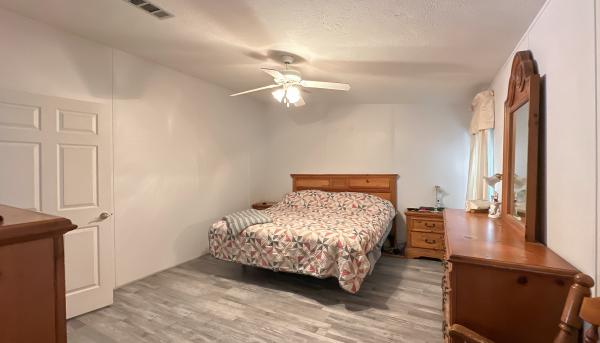 2000 SKYLINE Mobile Home