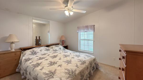 2000 SKYLINE Mobile Home