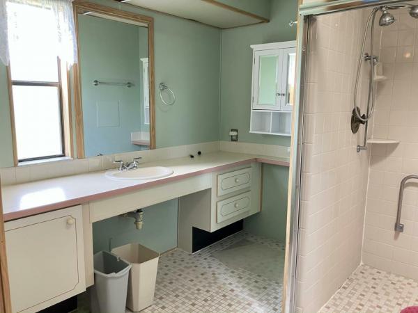 1989 DELO Manufactured Home