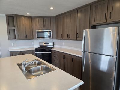 Photo 2 of 10 of home located at 243 E Macgregor Ct Highland, MI 48357