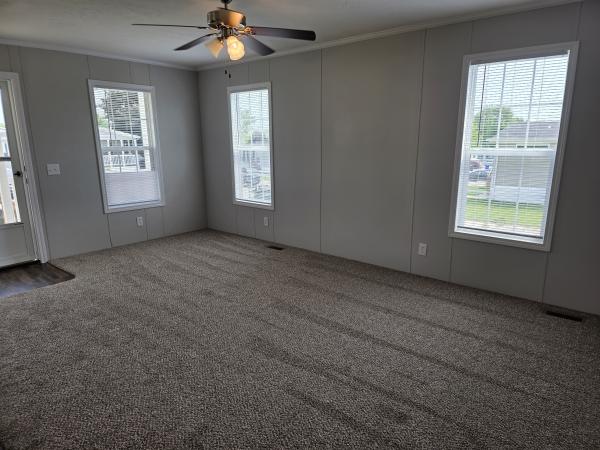 2023 Champion RA2460204 Mobile Home