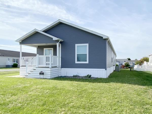 2017 Pine Grove mobile Home