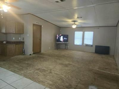 Photo 2 of 6 of home located at 1123 Walt Williams Road, #166 Lakeland, FL 33809