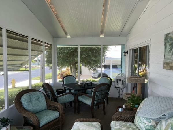 1988 HS Barrington Manufactured Home