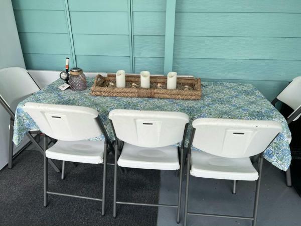 1988 HS Barrington Manufactured Home