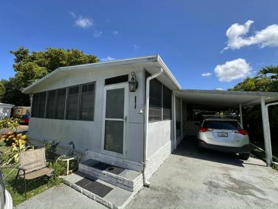 Photo 1 of 20 of home located at 5210 S.w. 35th Court Davie, FL 33314