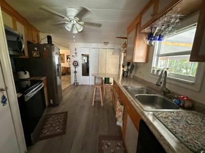 Photo 5 of 20 of home located at 5210 S.w. 35th Court Davie, FL 33314