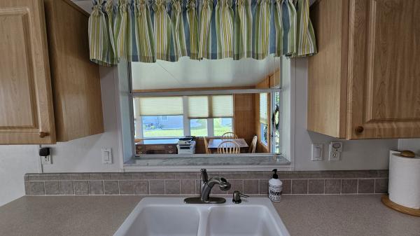 2000 Palm HDR-643 Mobile Home