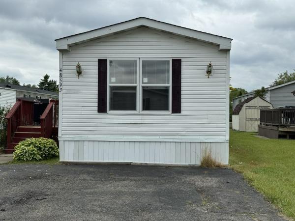Photo 1 of 2 of home located at 48593 Lakeview Cir #218 Shelby Township, MI 48317