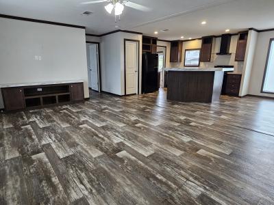 Photo 2 of 9 of home located at 175 Split Rail Pkwy Kyle, TX 78640