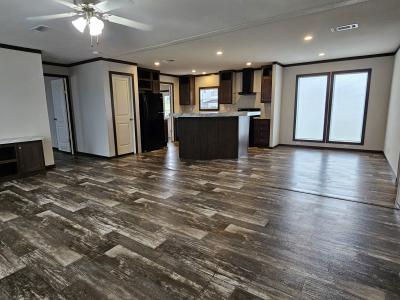 Photo 3 of 9 of home located at 175 Split Rail Pkwy Kyle, TX 78640