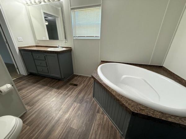 2012 Clayton 38SUN28604BH12 Mobile Home