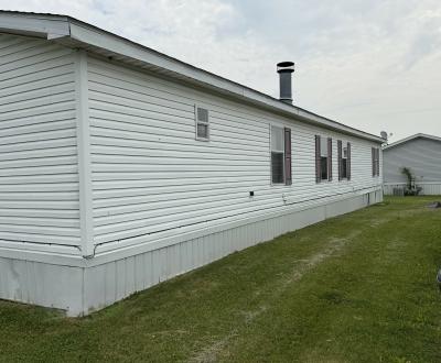 Photo 2 of 3 of home located at 1936 Ridgeview Ypsilanti, MI 48198