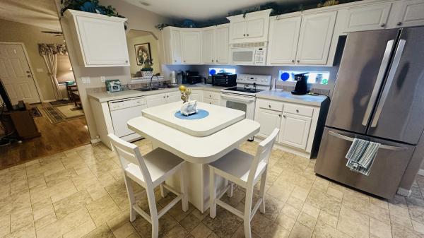 2005 KEYL 05610324TAB Mobile Home