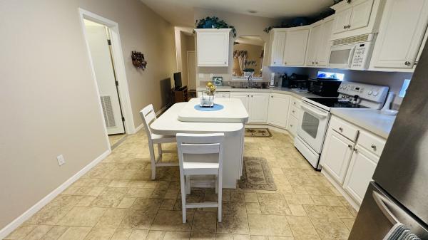 2005 KEYL 05610324TAB Mobile Home