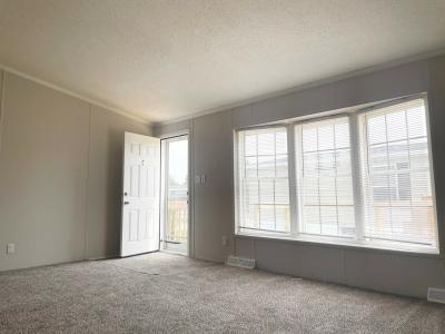 Photo 4 of 19 of home located at 3606 Silver Leaf White Lake, MI 48383