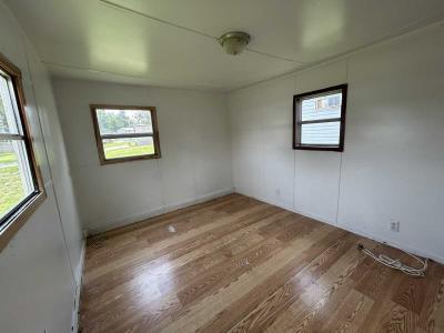 Photo 8 of 8 of home located at 8536 Honeywell Rd. Site 39 Gibsonton, FL 33534