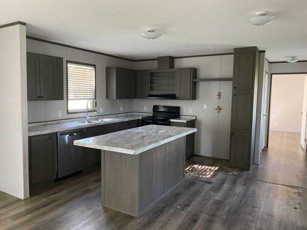 2020  Mobile Home For Sale