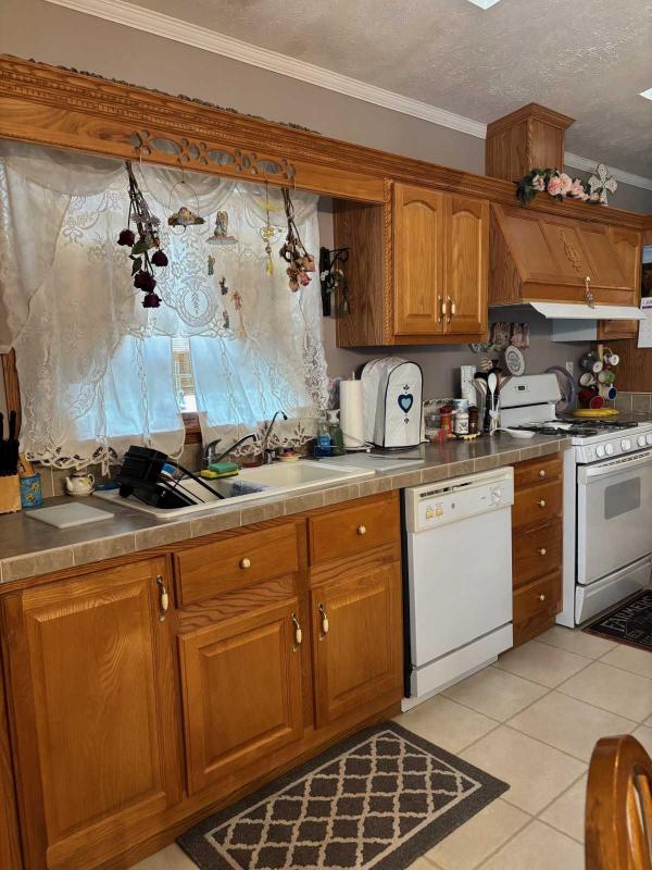 2003 Friendship Foxwood Manufactured Home