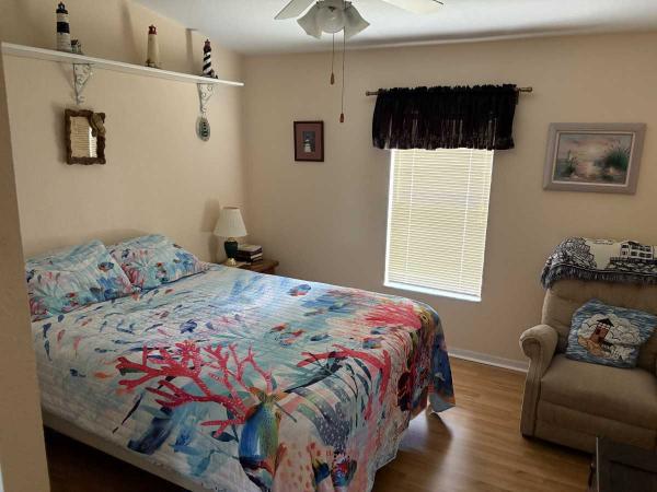 2000 Skyline Manufactured Home
