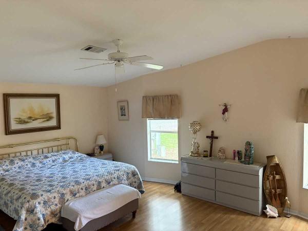 2000 Skyline Manufactured Home