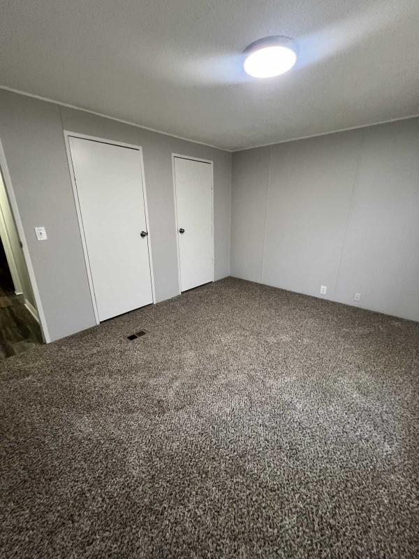 1986 Champion Manufactured Home