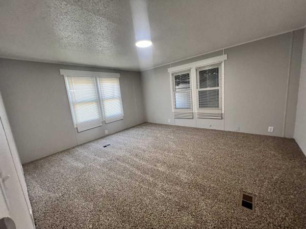 1986 Champion Manufactured Home