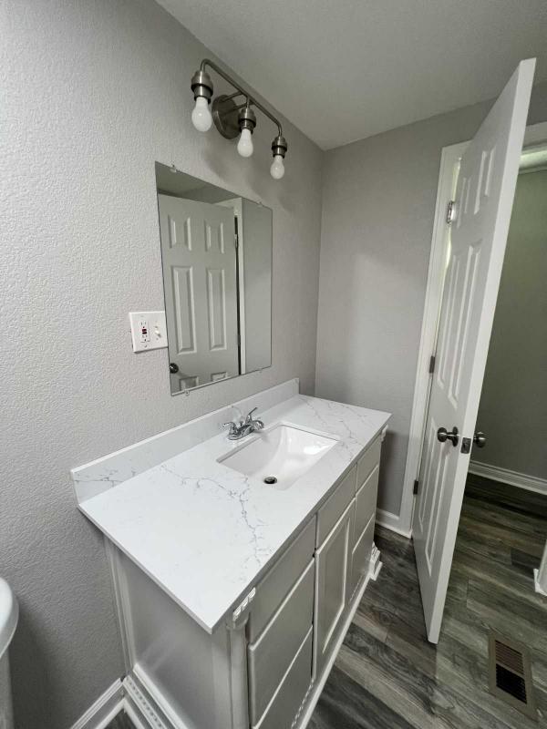 1986 Champion Manufactured Home