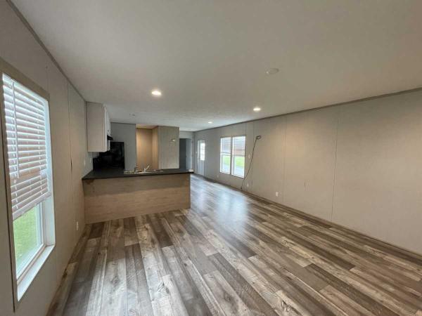 Photo 1 of 2 of home located at 6060 E. 800 S La Fontaine, IN 46940
