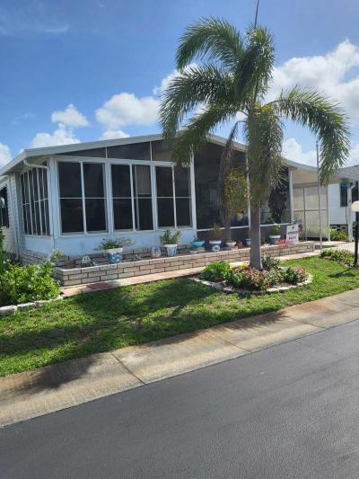 Mobile Home at 237 Lakeside Dr North Fort Myers, FL 33903