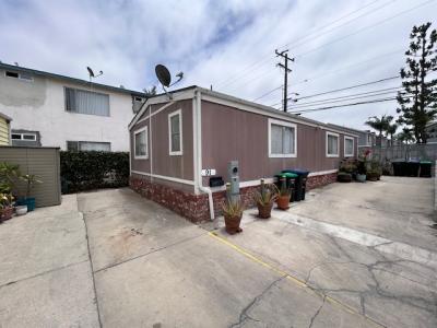 Photo 2 of 34 of home located at 327 W. Wilson, #91 Costa Mesa, CA 92627