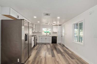 Photo 2 of 8 of home located at 2050 W Dunlap #D52 Phoenix, AZ 85021