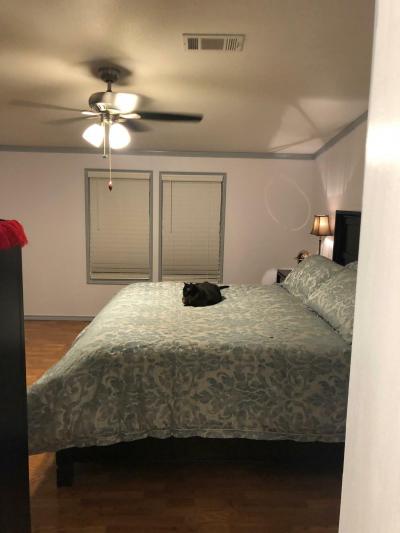 Photo 5 of 8 of home located at 1100 Fox Meadow Dr Alvin, TX 77511