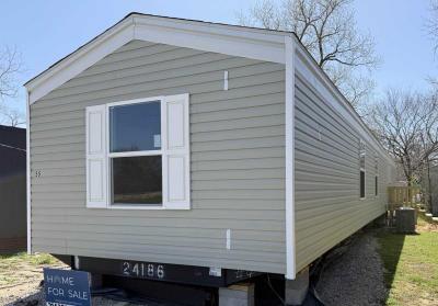 Mobile Home at 733 Cliffview Dr., Lot 55 Dallas, TX 75217